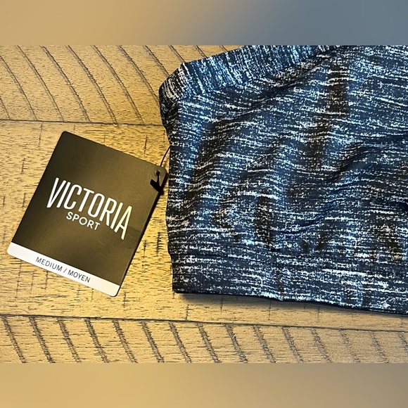 Victoria's Secret Sports Bra Bundle (5) All NWT Small Medium 34A - Picture 5 of 12